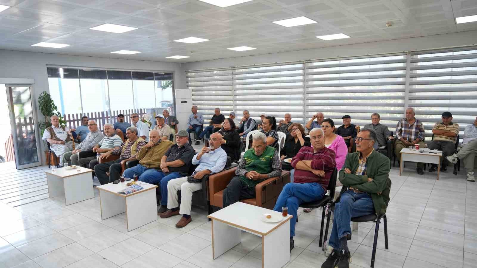 TARSUS BELEDİYESİ, YAŞLI BİREYLERİN RUH SAĞLIĞINA DİKKAT ÇEKMEK İÇİN EMEKLİ EVİ'NDE DÜZENLEDİĞİ...