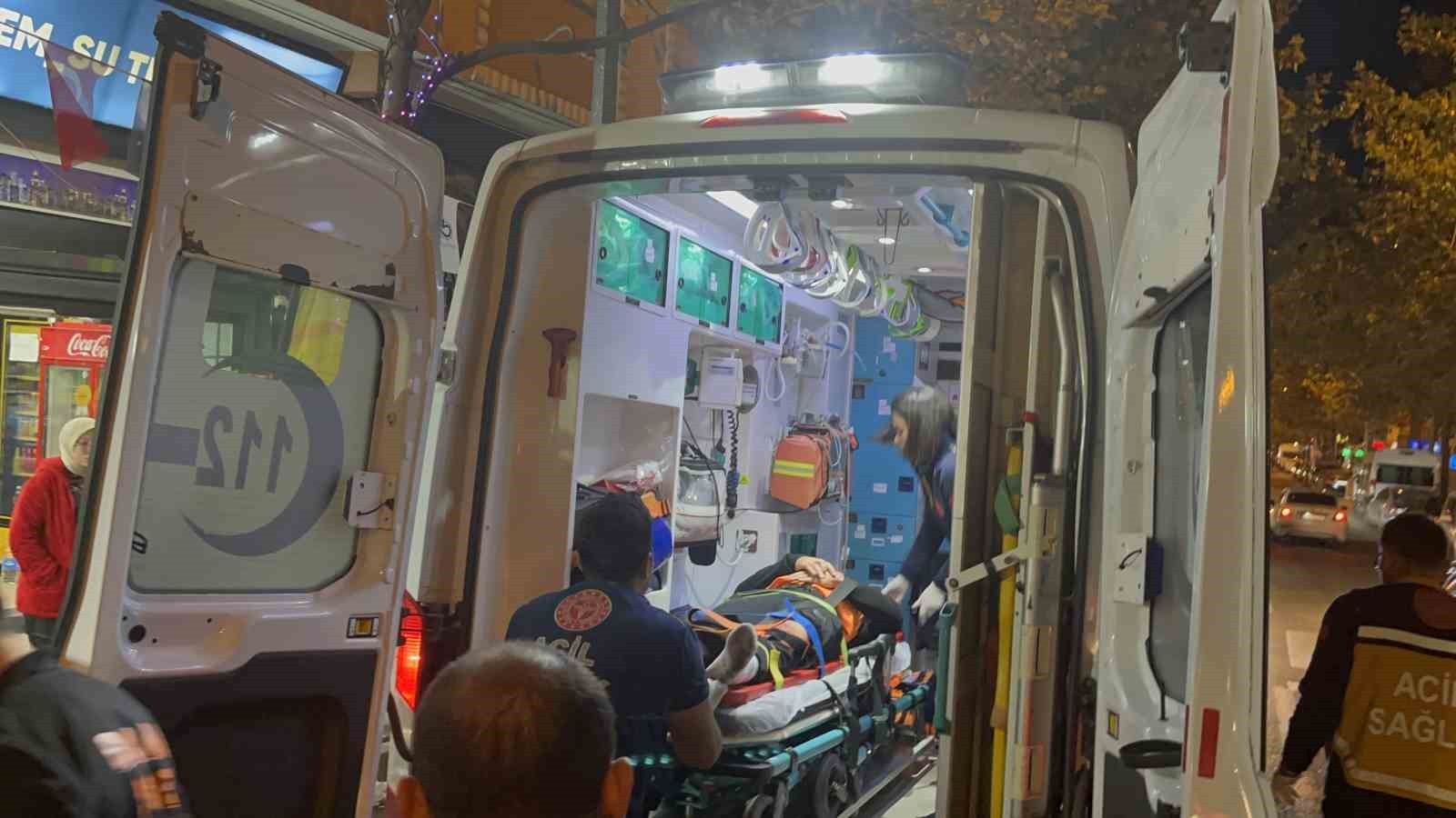 TEKİRDAĞ'DA MOTOSİKLETLİNİN SÜRÜKLENDİĞİ KAZA KAMERADA : OLAY YERİNDE TANSİYON...