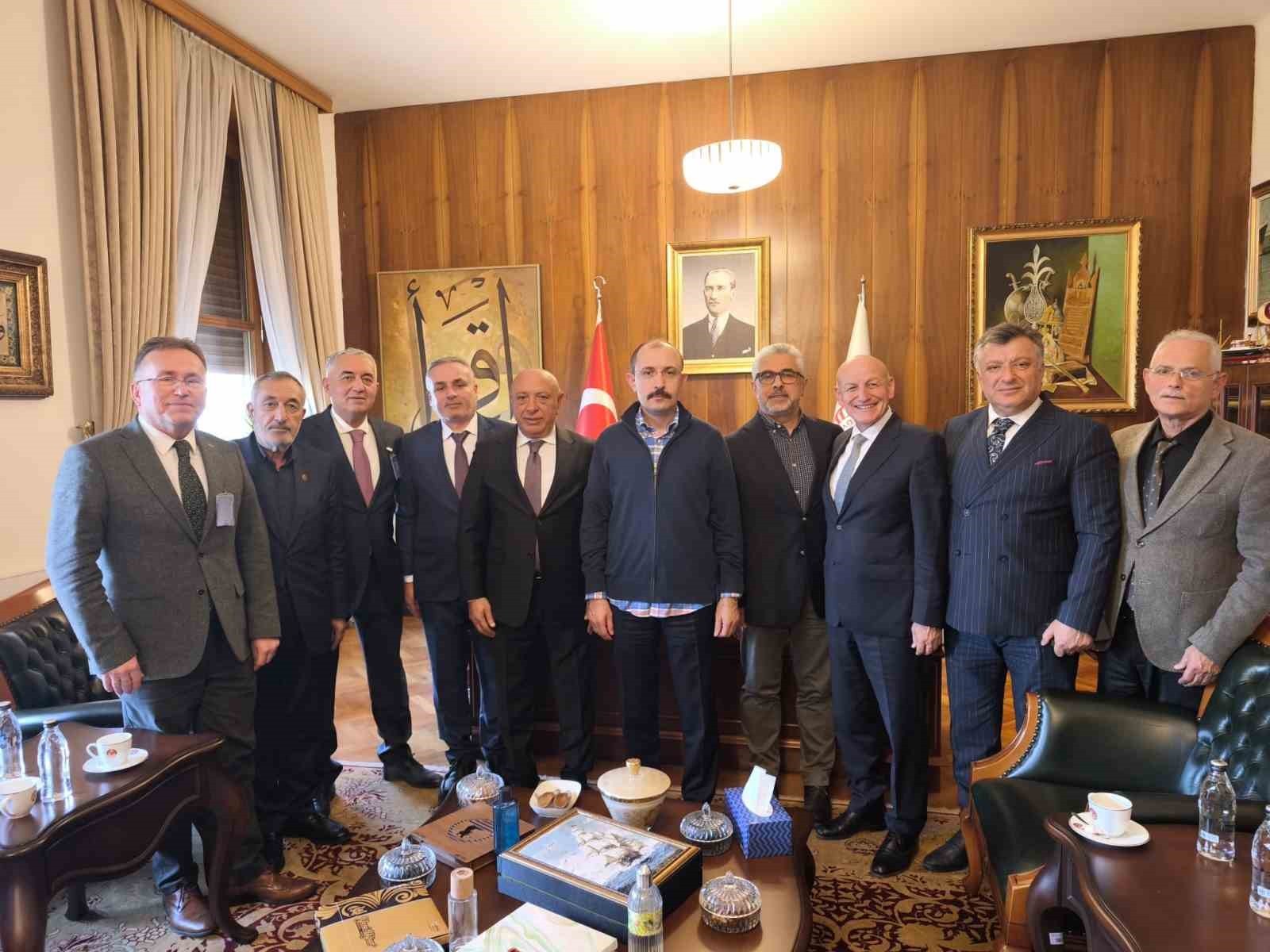 TERME BELEDİYE BAŞKANI ŞENOL KUL İLÇEDE YÜRÜTÜLEN GALERİCİLER SİTESİ PROJESİNDE İNŞAAT...