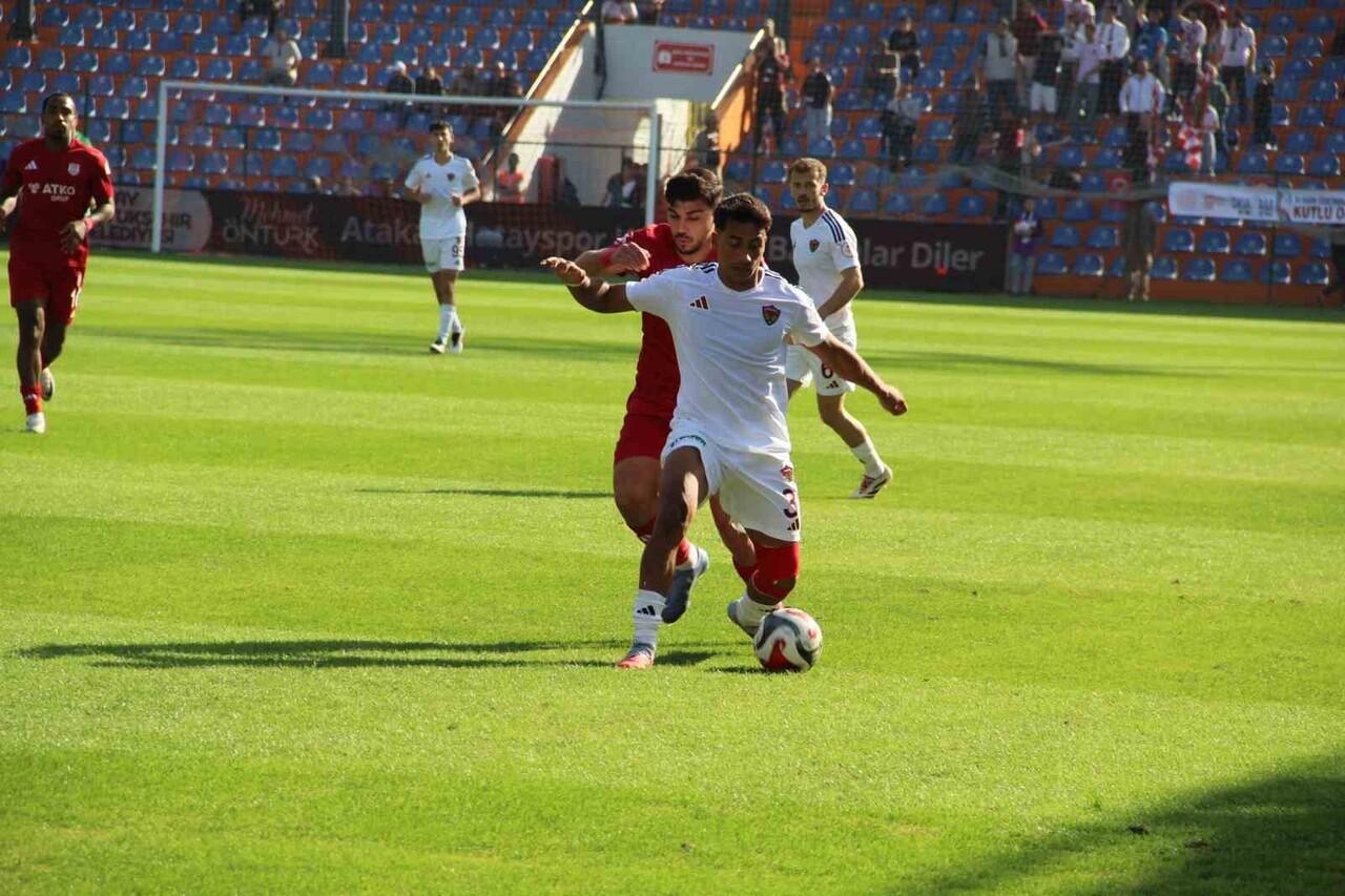 TFF TRENDYOL 1. LİG ATAKAŞ HATAYSPOR; 0 -ATKO GRUP PENDİKSPOR : 1