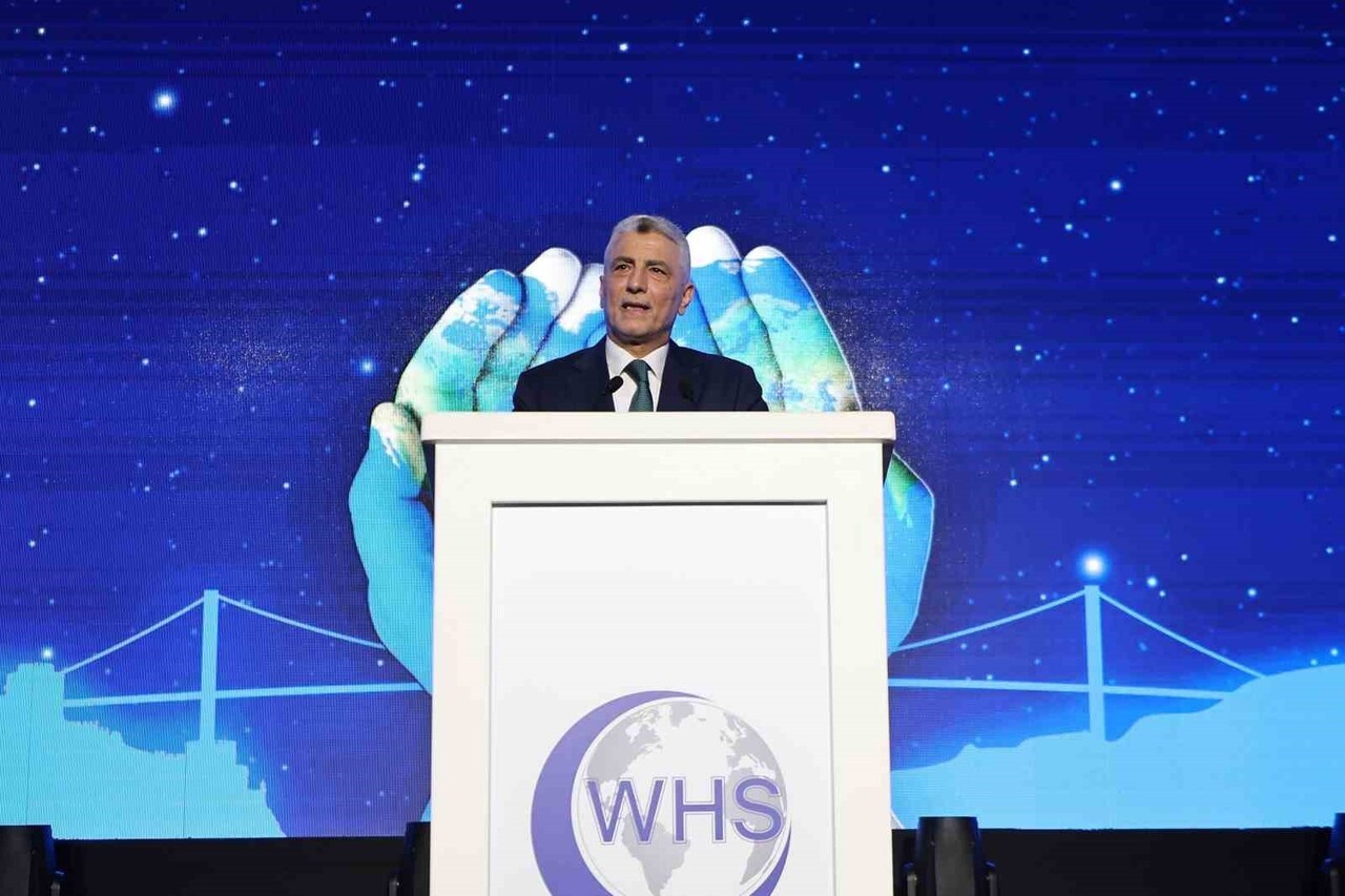 TİCARET BAKANI ÖMER BOLAT, "İSLAM ÜLKELERİNİN DAYANIŞMA İÇİNDE OLMALARI, KENDİ ARALARINDAKİ...