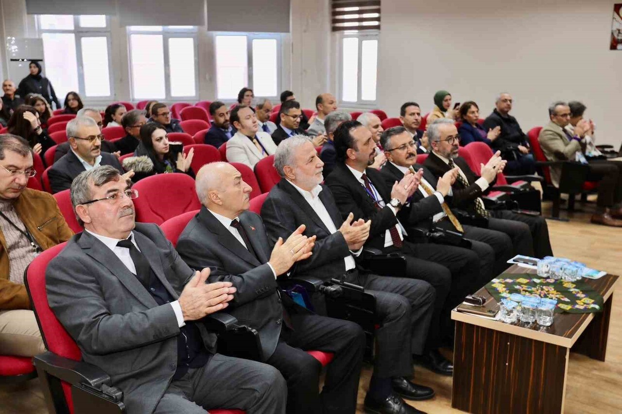 TOKAT (İHA) - ANADOLU’NUN SİYASİ VE KÜLTÜREL ŞEKİLLENMESİNDE ÖNEMLİ ROL OYNAYAN DÂNİŞMENDLİLER...