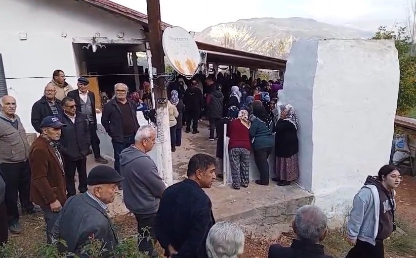 TOKAT (İHA) - İSTANBUL BÜYÜKÇEKMECE’DEKİ BİR OTEL ODASINDA HAKAN K. TARAFINDAN TABANCA İLE...