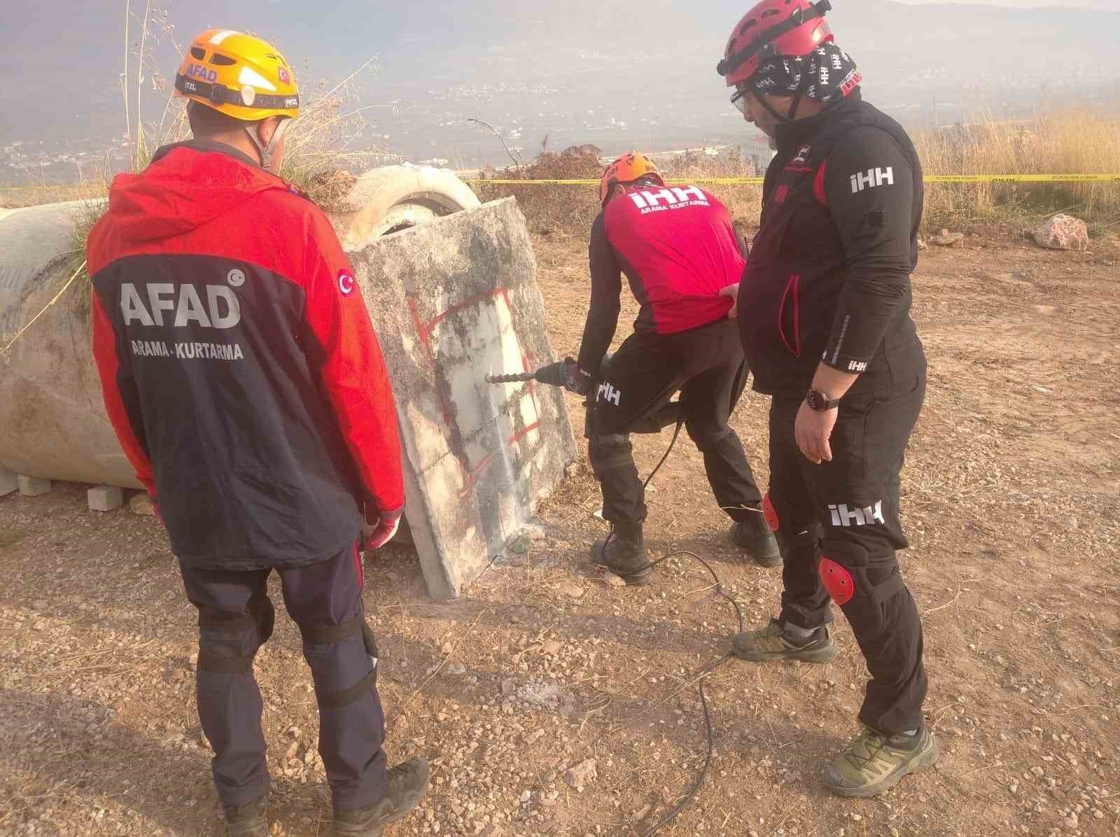 TOKAT (İHA) - TOKAT’TA 245 PERSONELİN KATILIMIYLA GERÇEKLEŞTİRİLEN İL DÜZEYİNDEKİ DEPREM...