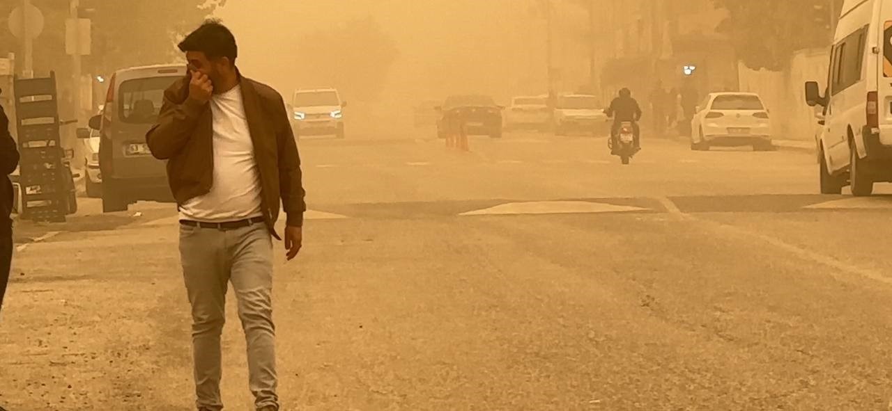 TOZ BULUTU ŞANLIURFA SEMALARINI KAPLADI