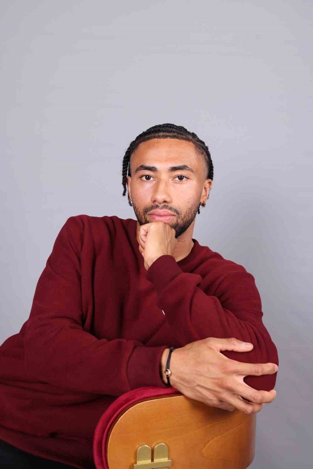 TRABZONSPOR’UN FRANSIZ ORTA SAHA OYUNCUSU TİM JABOL FOLCARELLİ, HAYATINI FUTBOLA ADADIĞINI...