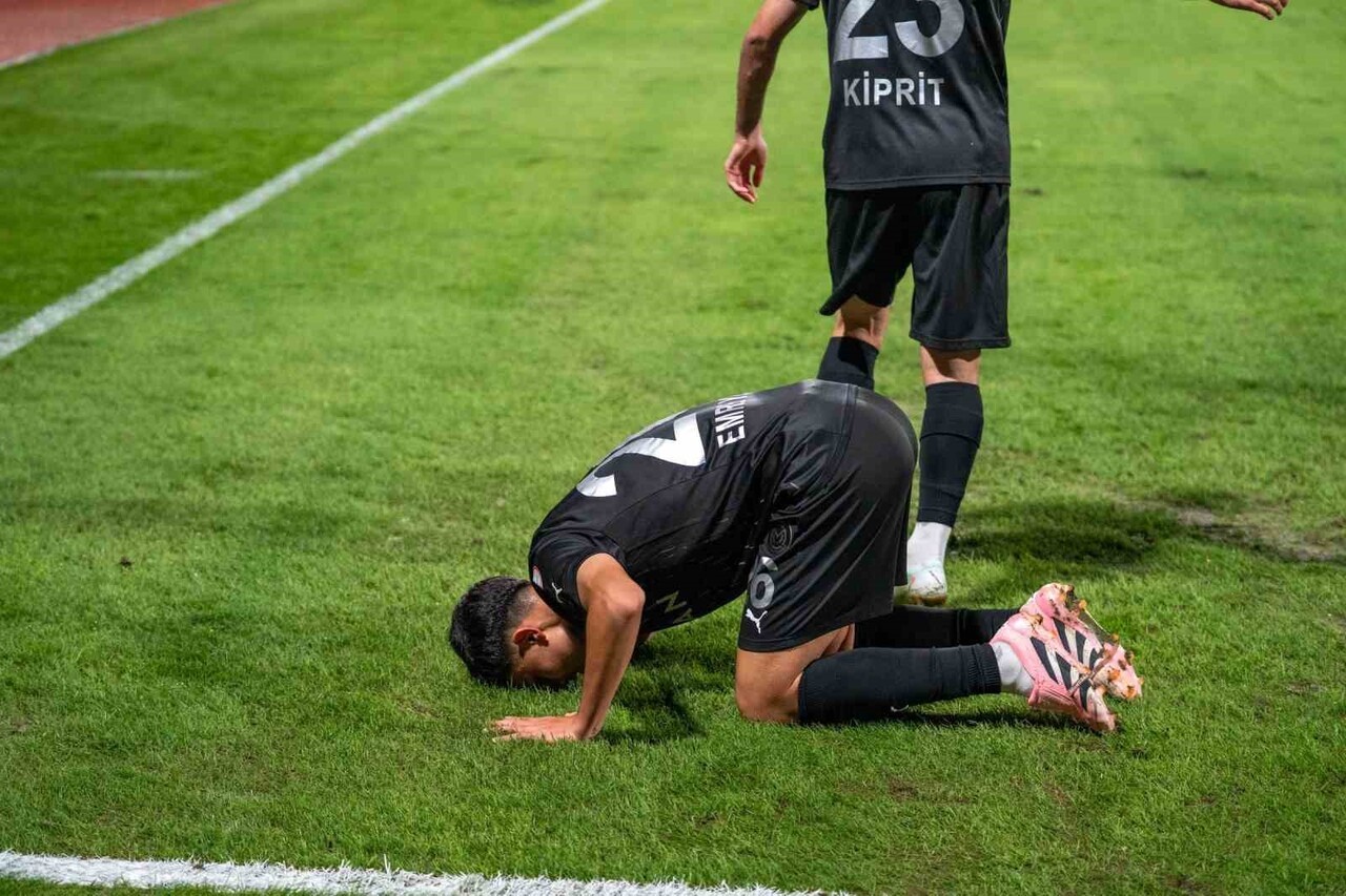 TRENDYOL 1. LİG'İN 14. HAFTASINDA MANİSA FUTBOL KULÜBÜ SAHASINDA ADANA DEMİRSPOR’U AĞIRLADI