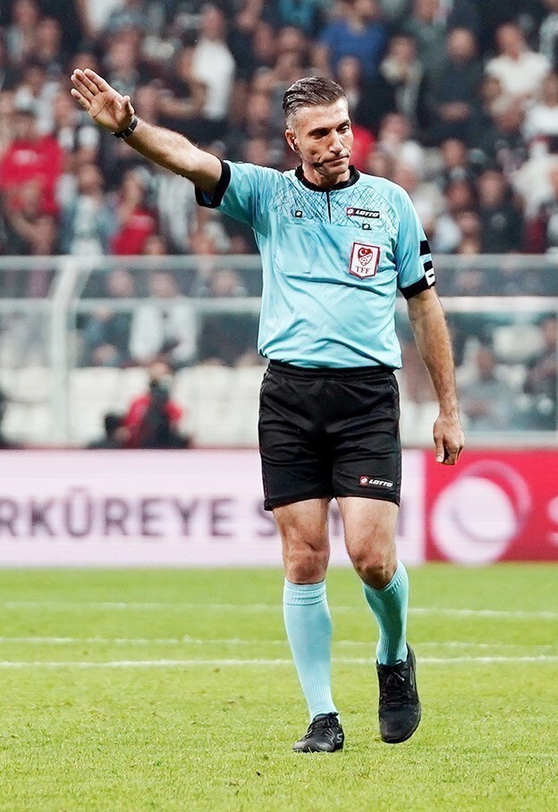 TRENDYOL SÜPER LİG'İN 13. HAFTASINDA BUGÜN OYNANACAK ÇAYKUR RİZESPOR - FENERBAHÇE MAÇININ VİDEO...