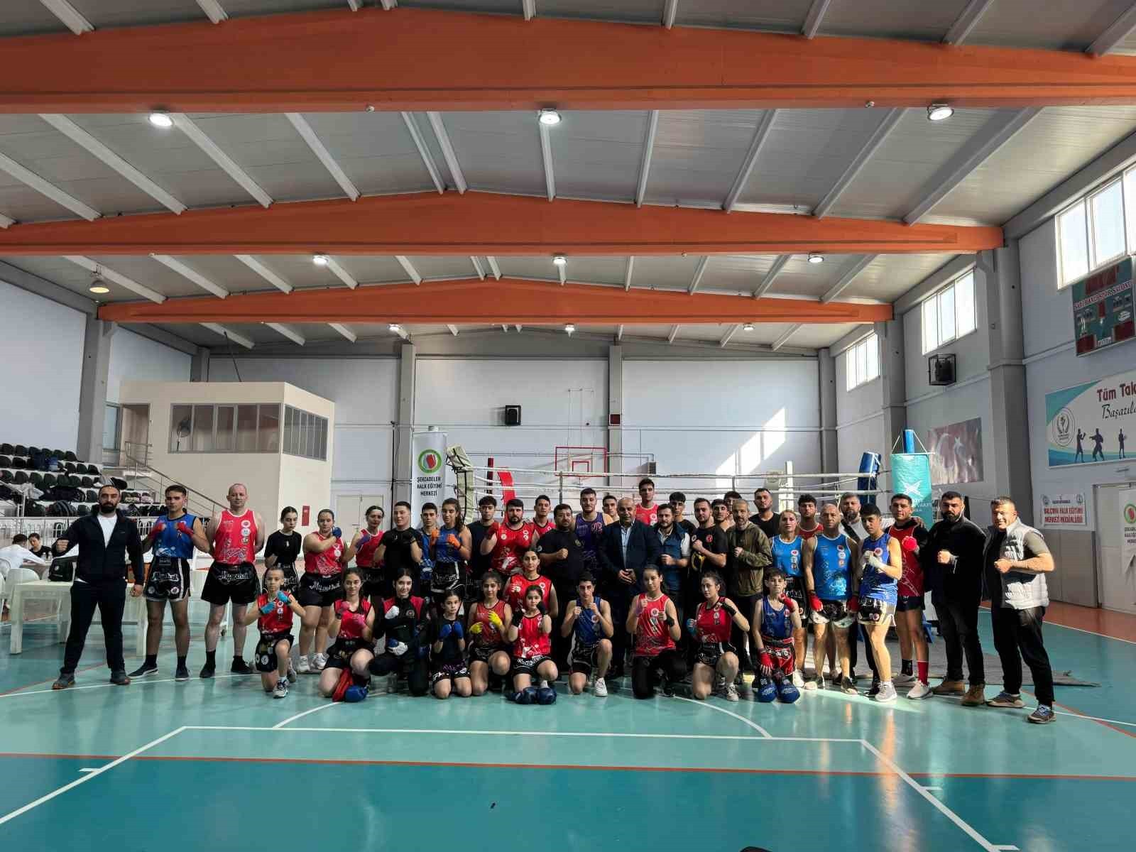 TÜRKİYE MUAYTHAİ FEDERASYONU TARAFINDAN DÜZENLENEN 10. KHAN (ÜST DÜZEY SPORCU) SINAVI MANİSA’NIN...