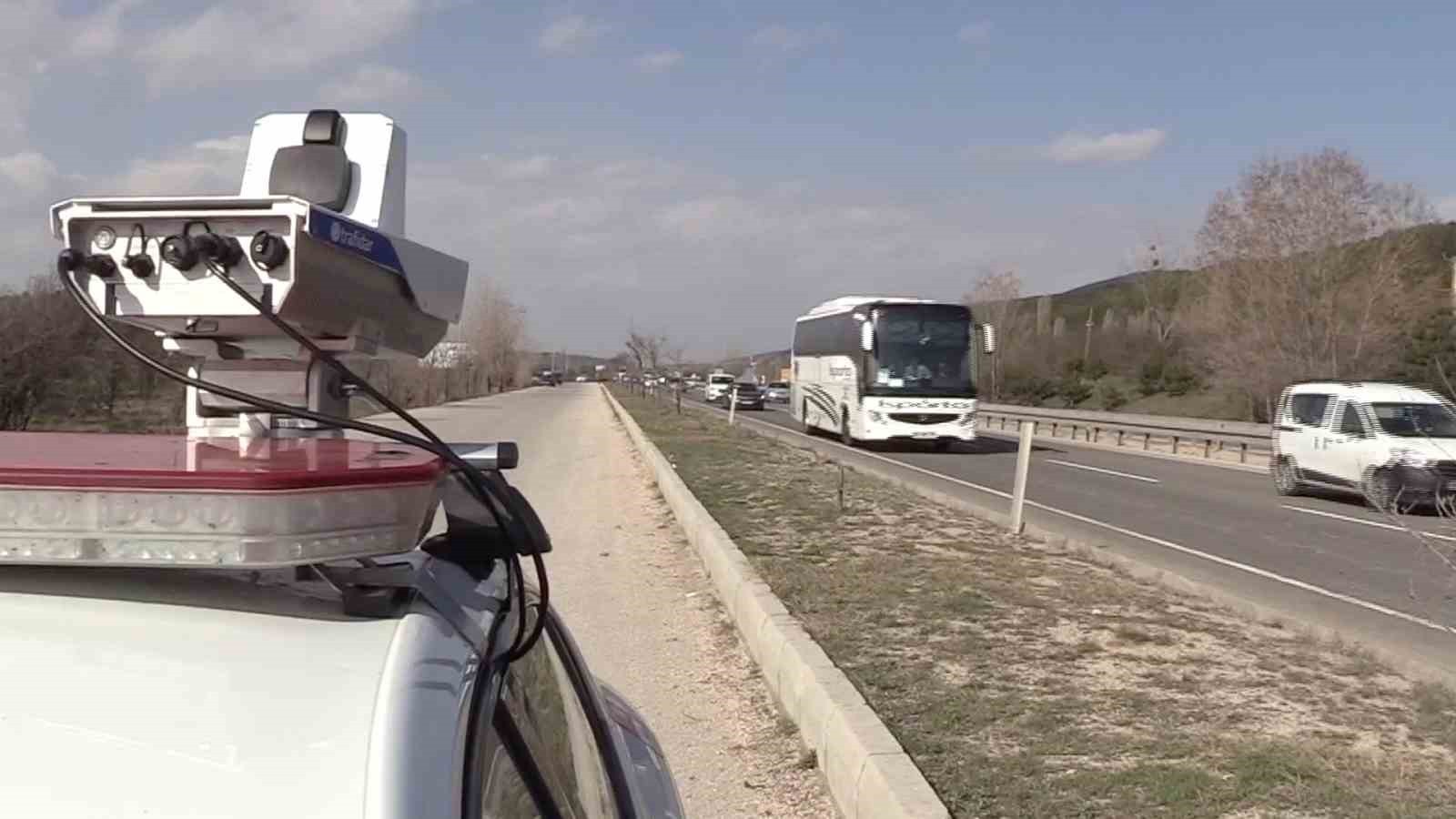 TÜRKİYE’NİN EN ÖNEMLİ GEÇİŞ GÜZERGAHLARINDAN BİRİ OLAN BOLU GEÇİŞİNDE ARA TATİLİ BİTİRİP YOLA...