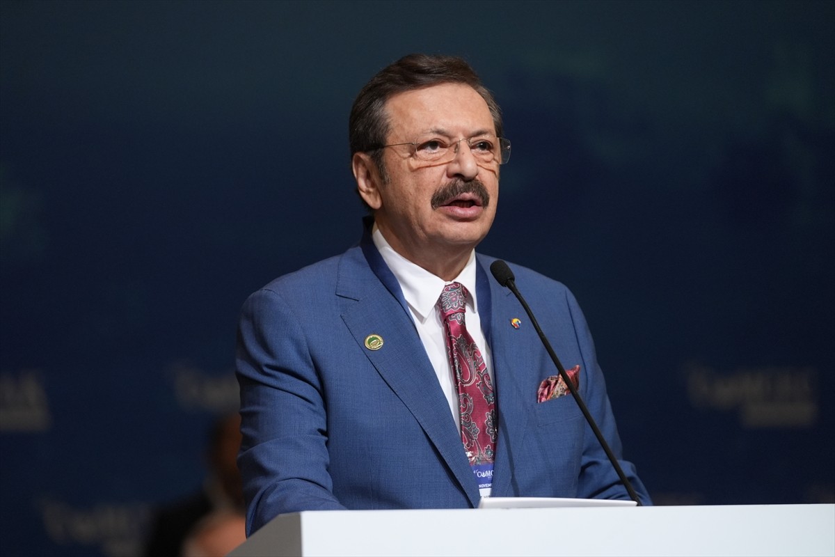 Türkiye Odalar ve Borsalar Birliği (TOBB) Başkanı Rifat Hisarcıklıoğlu, İslam İşbirliği Teşkilatı...