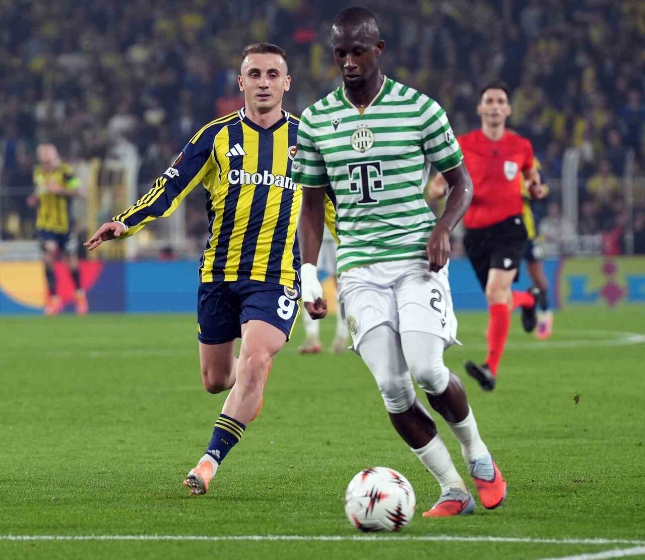 UEFA AVRUPA LİGİ’NİN 5. HAFTASINDA FENERBAHÇE EVİNDE MACAR EKİBİ FERENCVAROS İLE KARŞILAŞIYOR....