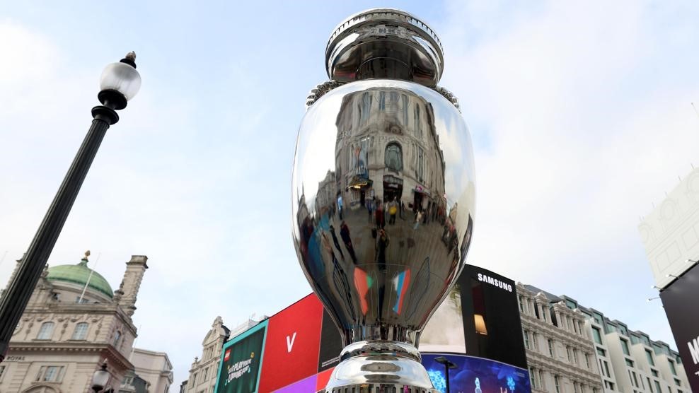 UEFA TARAFINDAN EURO 2028 TURNUVA MARKASININ TANITIMI LONDRA'DA GERÇEKLEŞTİRİLDİ.
