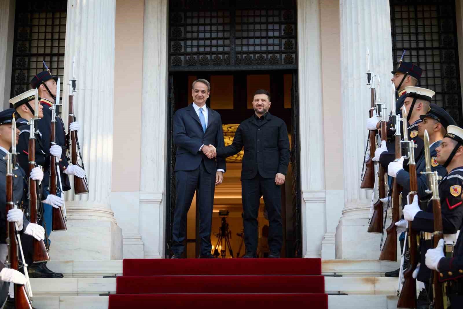 UKRAYNA DEVLET BAŞKANI VLADİMİR ZELENSKİY, ATİNA'YA DÜZENLEDİĞİ RESMİ ZİYARETİ SIRASINDA...