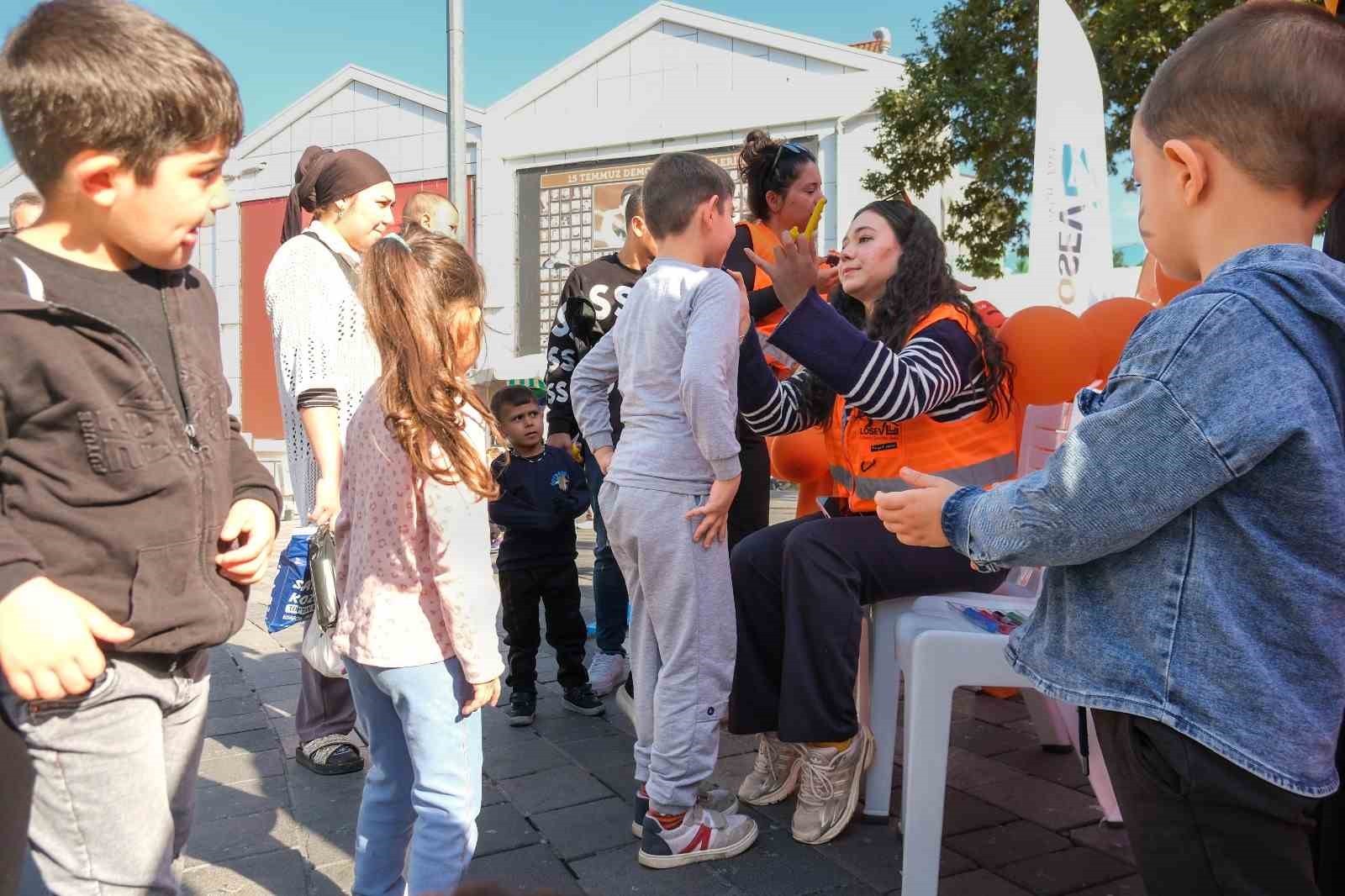 ULUDAĞ ENERJİ, HER YIL KASIM AYINDA DÜZENLENEN LÖSEMİLİ ÇOCUKLAR HAFTASI ÇERÇEVESİNDE LÖSEMİLİ...