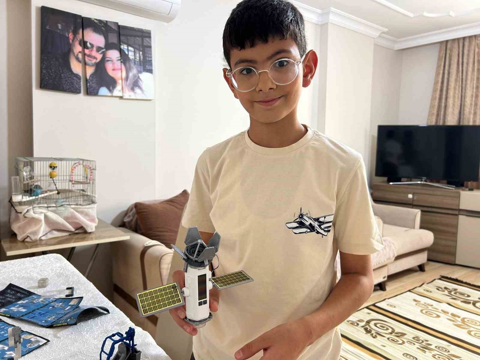 ÜMİT KEÇİK, "İLK HEDEFİM MARS’I DAHA YAŞANABİLİR HALE GETİRMEK İÇİN BİR PROTOTİP ROKET ÜRETMEK"...