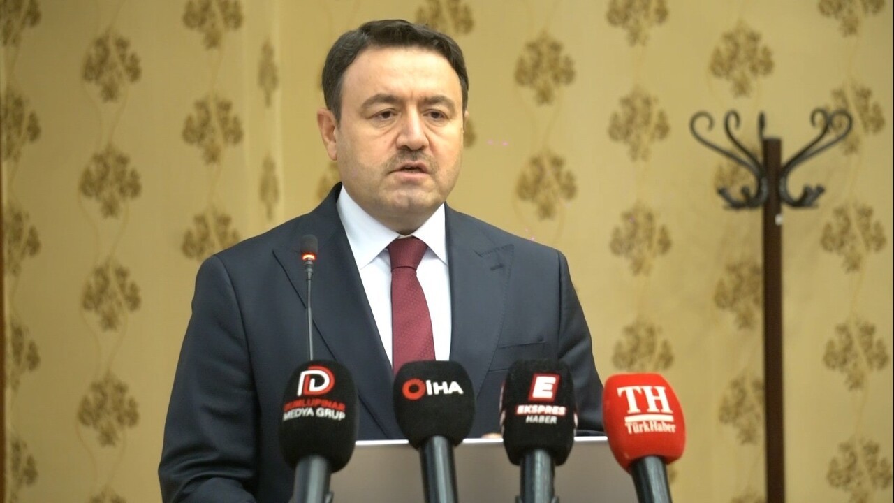 VALİ MUSA IŞIN, İL GENEL MECLİSİ'NDE KONUŞTU: "KÜTAHYA'YI HAK ETTİĞİ NOKTAYA HEP BİRLİKTE...