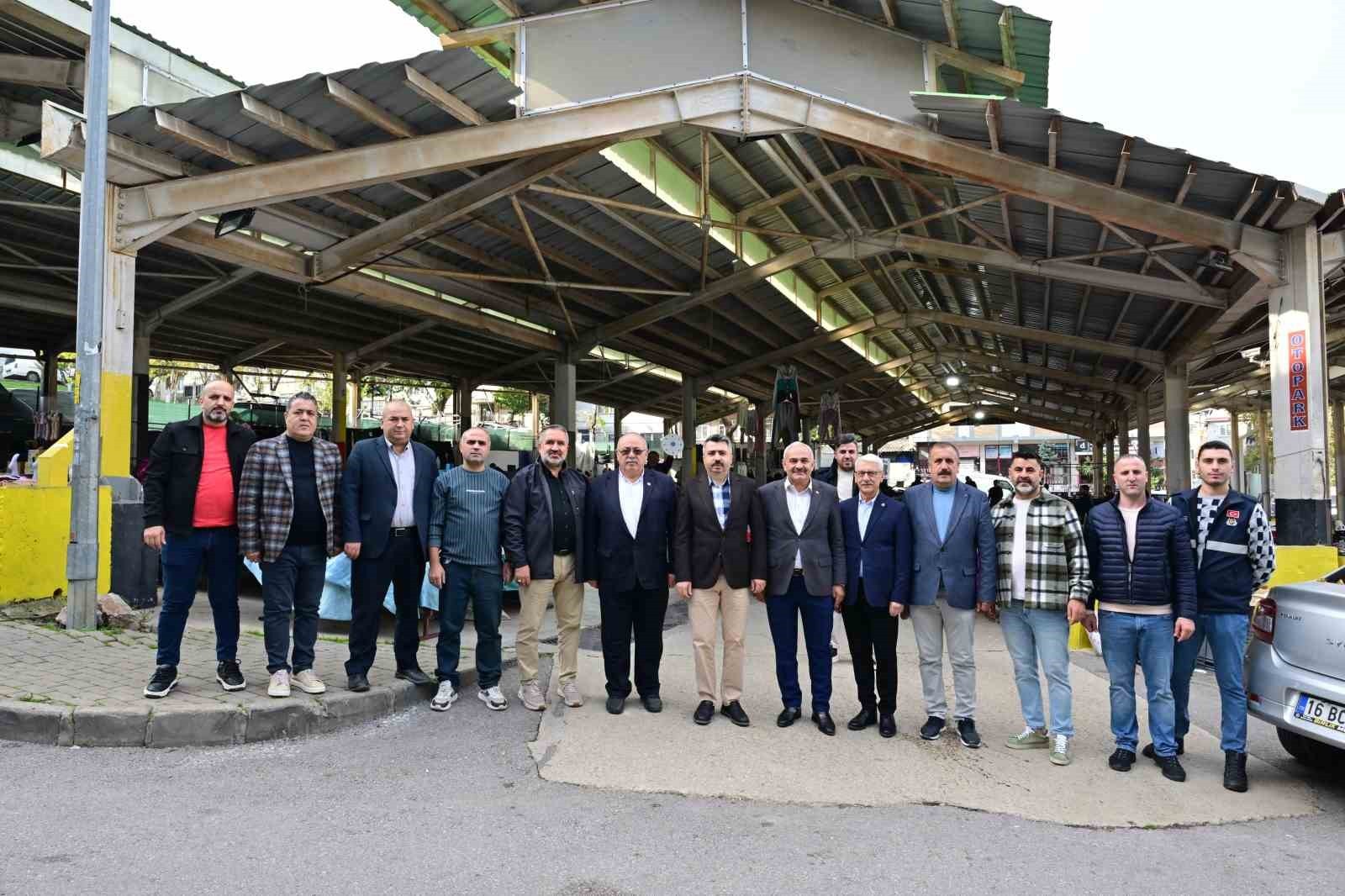 VATANDAŞ VE ESNAFLA HER FIRSATTA BİR ARAYA GELMEYE ÖZEN GÖSTEREN YILDIRIM BELEDİYE BAŞKANI OKTAY...