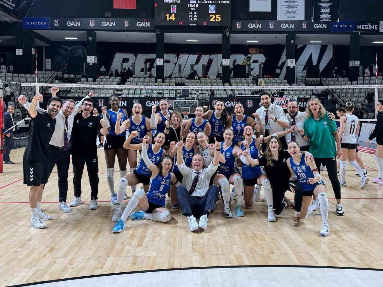 VODAFONE SULTANLAR LİGİ'NİN 5. HAFTASINDA BEŞİKTAŞ'A KONUK OLAN NİLÜFER BELEDİYESPOR, SAHADAN...