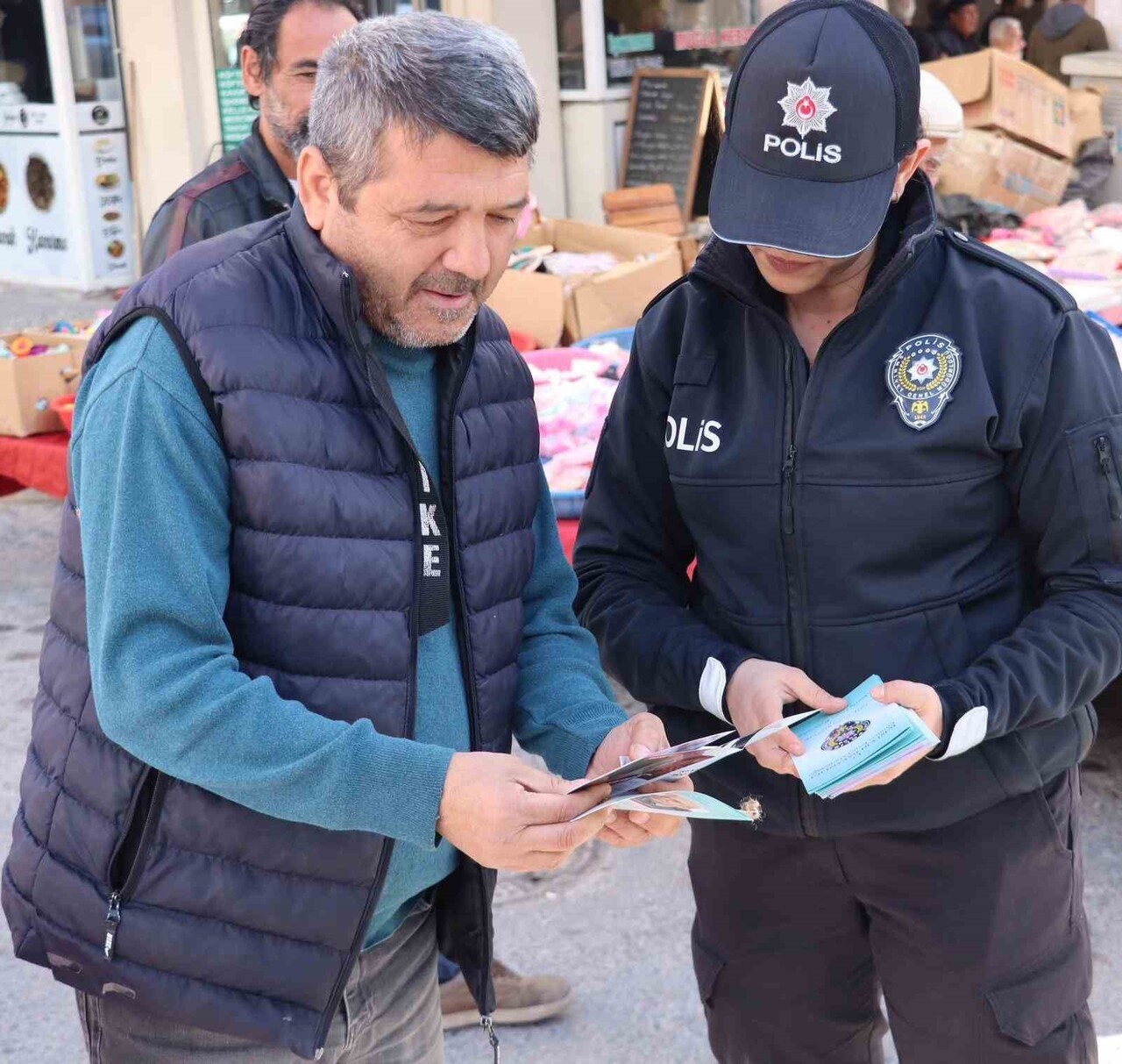 YATAĞAN’DA VATANDAŞLAR DOLANDIRICILIĞA KARŞI UYARILDI