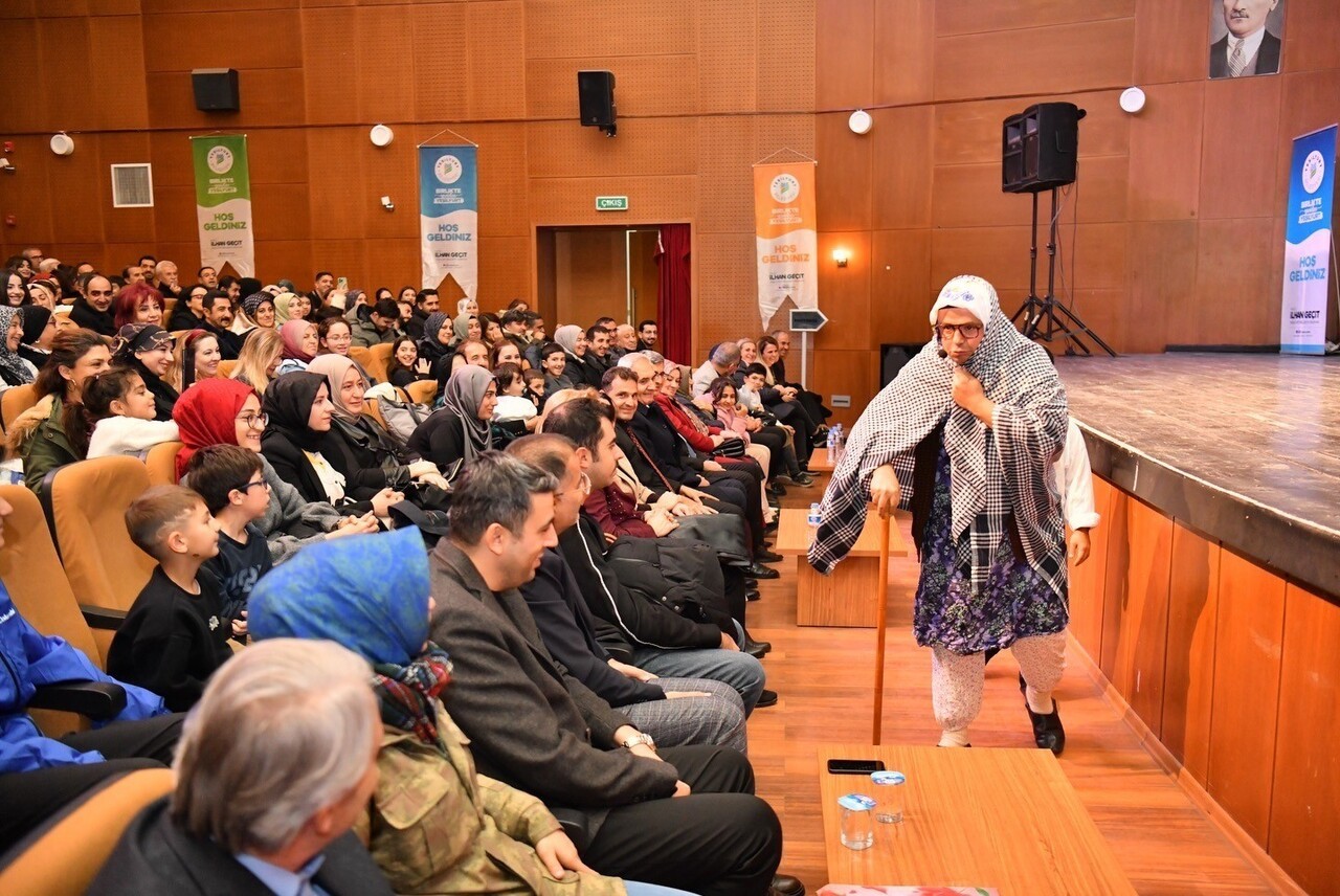 YEŞİLYURT BELEDİYESİ KÜLTÜR, SANAT VE SOSYAL İŞLER MÜDÜRLÜĞÜ TARAFINDAN DÜZENLENEN "HAVLUCU MEMED...