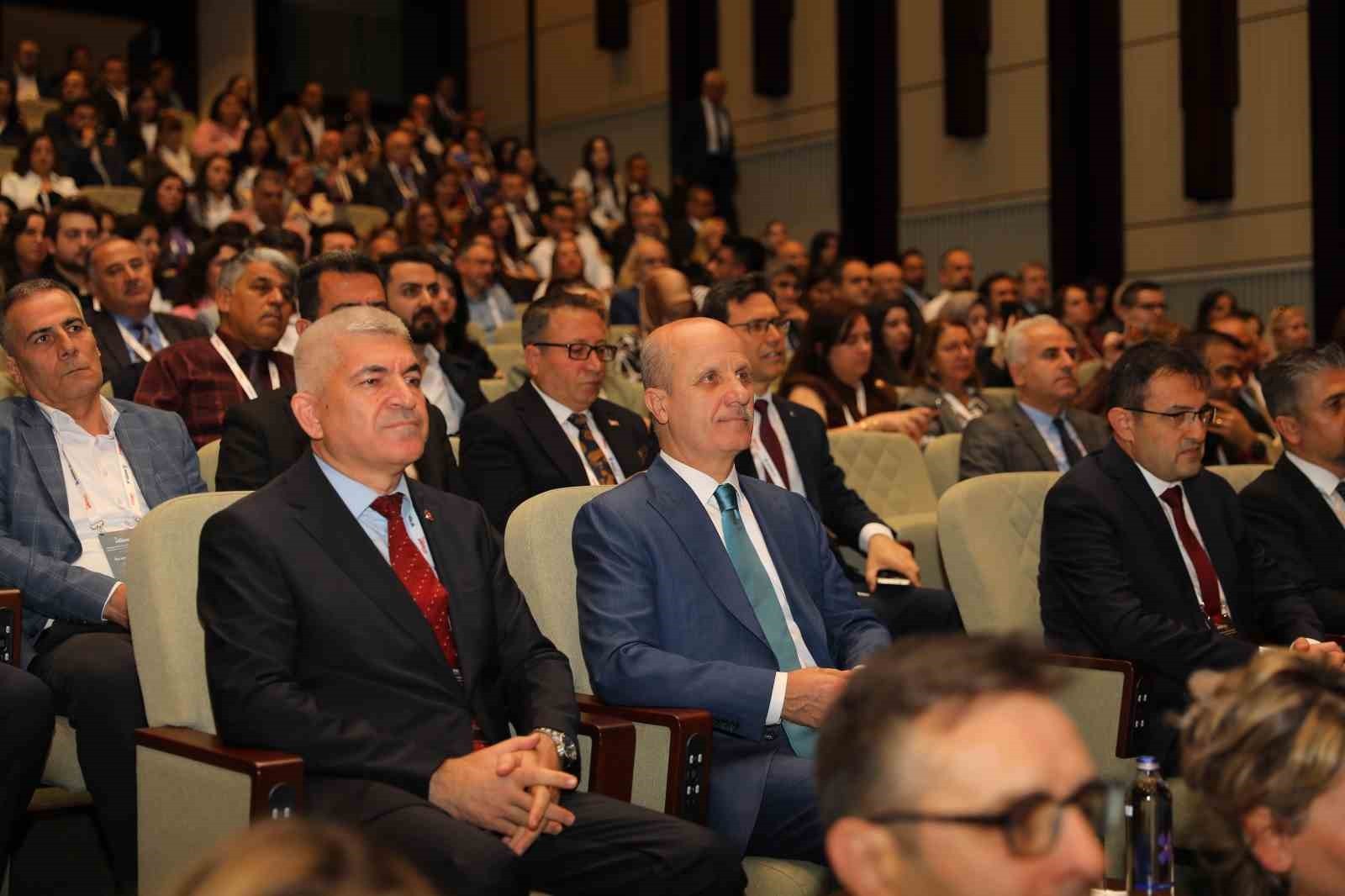 YÖK BAŞKANI EROL ÖZVAR, ‘ANKOSLİNK 2025 ULUSLARARASI KONFERANSI'NA KATILDI