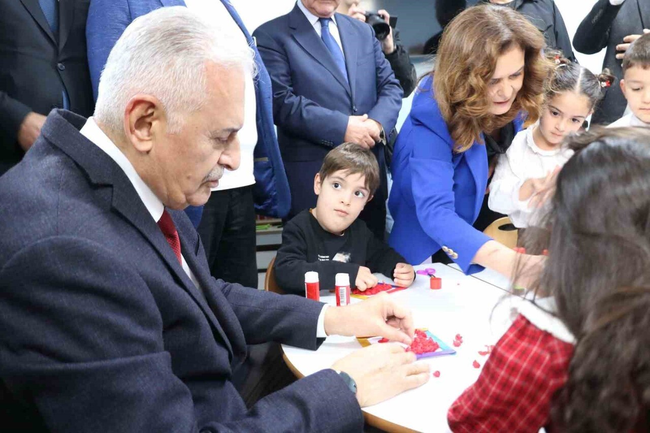 ZONGULDAK'TA HAYIRSEVER AİLE TARAFINDAN YAPTIRILAN ANAOKULUNUN AÇILIŞINDA KONUŞAN TÜRK DEVLETLERİ...