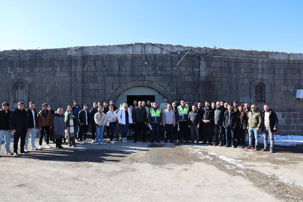 1860-1870 YILLARINDA "ASKERİ AMBAR" OLARAK YAPTIRILAN VE ERZURUM BÜYÜKŞEHİR BELEDİYESİNE...