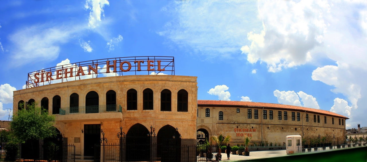 2026’E SAYILI GÜNLER KALA TARİHİ ŞİREHAN OTEL’DE YENİ YIL HAZIRLIKLARI TAMAMLANDI. ZENGİN...