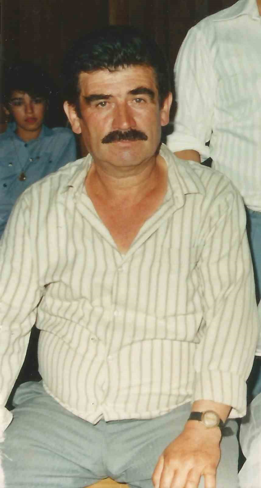 50 YILLIK ÇAY OCAĞINDA BABA MESLEĞİNİ SÜRDÜRÜYOR