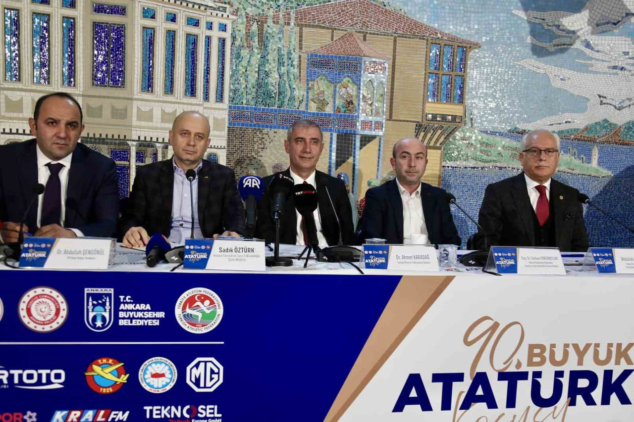 90. BÜYÜK ATATÜRK KOŞUSU'NUN TANITIM TOPLANTISI GERÇEKLEŞTİRİLDİ