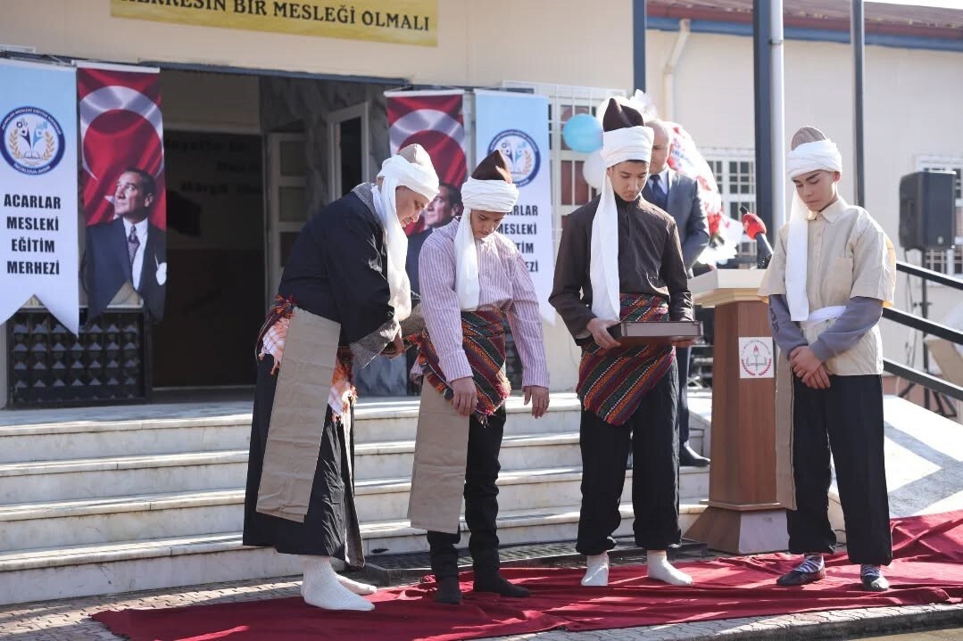 ACARLAR MESLEKİ EĞİTİM MERKEZİ AÇILDI