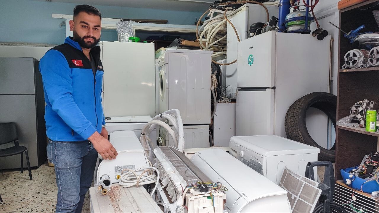 ADANA'DA KLİMA TAKARKEN AKIMA KAPILIP 3 KATLI BİNANIN DAMINDAN DÜŞEN 25 YAŞINDAKİ HALİL BALCI, TAM...