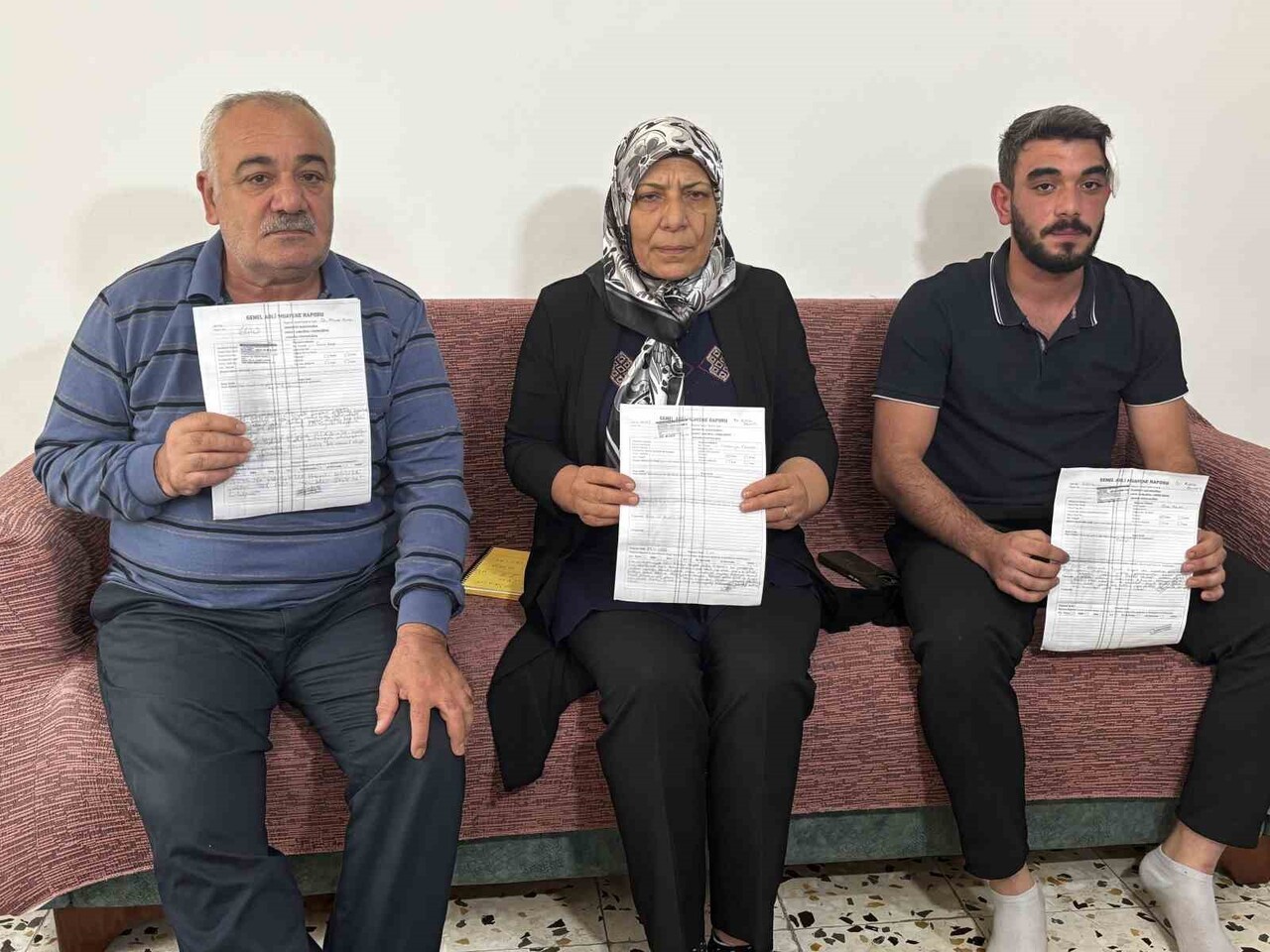 ADANA'NIN YÜREĞİR İLÇESİ KAZIM KARABEKİR MAHALLESİ'NDE PARK YERİ NEDENİYLE BAŞLAYAN GERGİNLİK, İKİ...