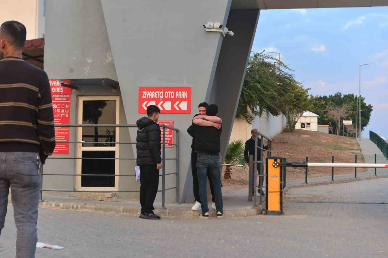 ADANA’DA 11’İNCİ YARGI PAKETİNİN YÜRÜRLÜĞE GİRMESİYLE HÜKÜMLÜLER TAHLİYE OLMAYA...