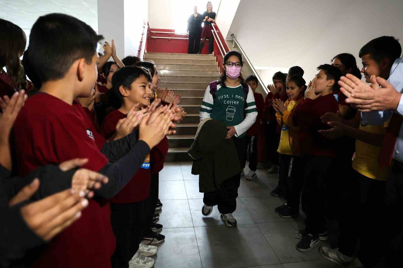 ADANA’DA 3 YIL ÖNCE OKULA BAŞLAYACAĞI GÜN HASTANEYE KALDIRILAN VE LÖSEMİ TEŞHİSİ KONULAN 13...