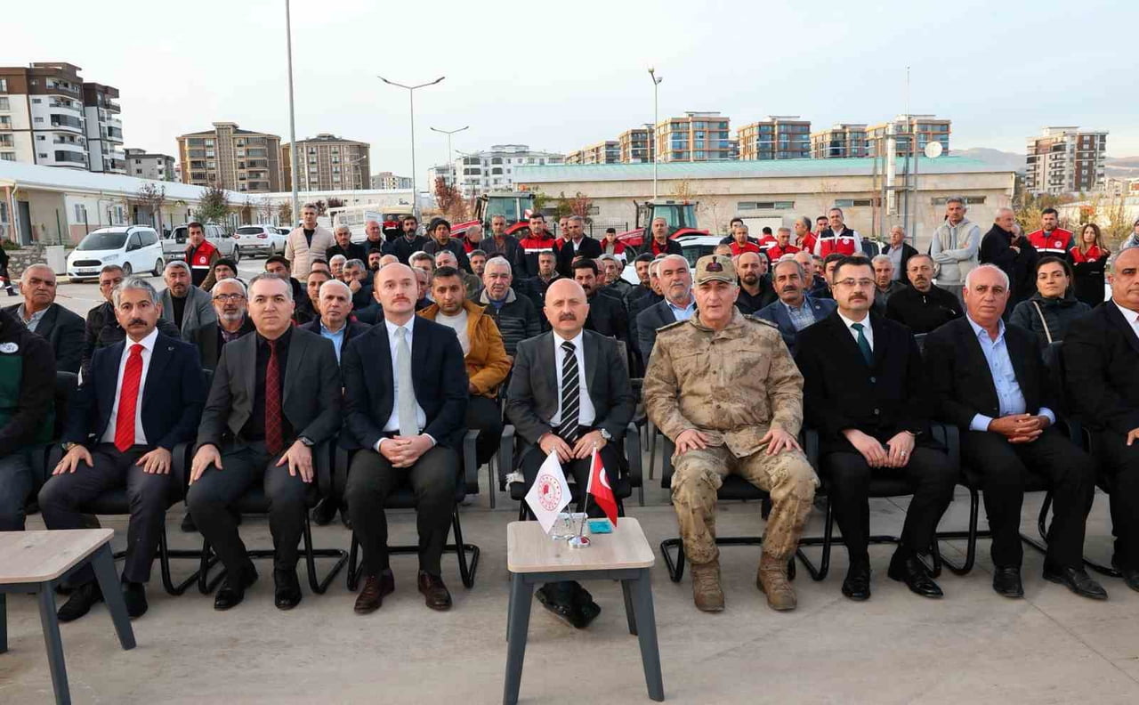 ADIYAMAN’DA TARIMSAL ÜRETİMİN GÜÇLENDİRİLMESİ AMACIYLA ÜRETİCİLERE YÖNELİK ÖNEMLİ BİR DESTEK...