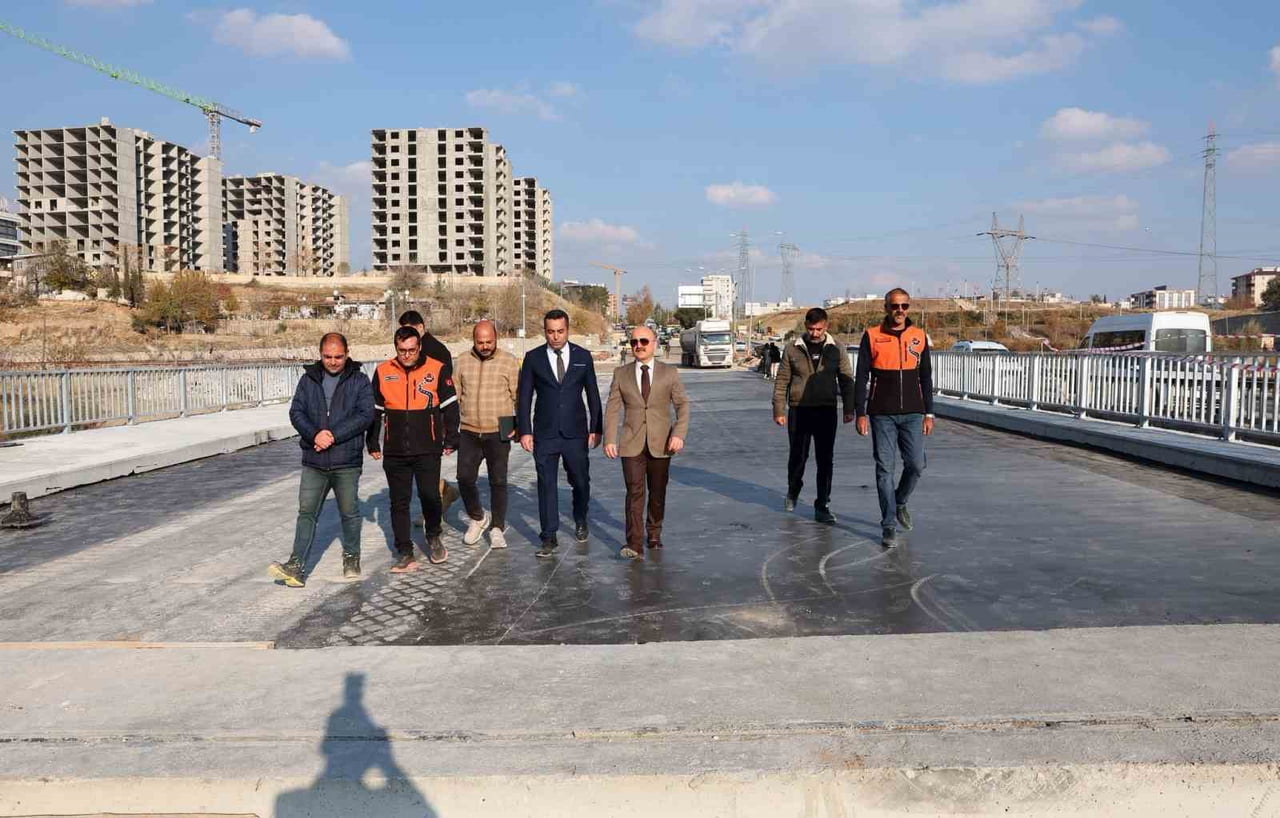 ADIYAMAN MERKEZDE BULUNAN VE YENİLENEN EĞRİÇAY KÖPRÜSÜ ŞANTİYE ALANINDA İNCELEME ÇALIŞMALARI...