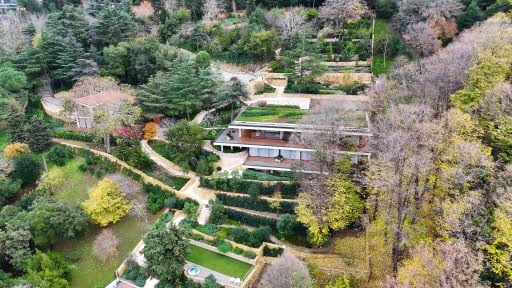 Adnan Oktar’ın eski villası Rus Oligark’ın restorasyonundan geçti: Son hali böyle...