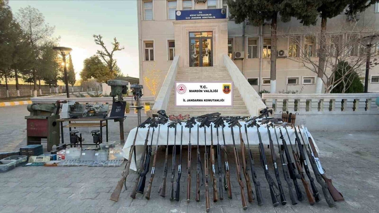 ADRESTE YAPILAN DETAYLI ARAMADA, 26 ADET RUHSATSIZ TABANCA, 28 ADET RUHSATSIZ AV TÜFEĞİ, 1 ADET...