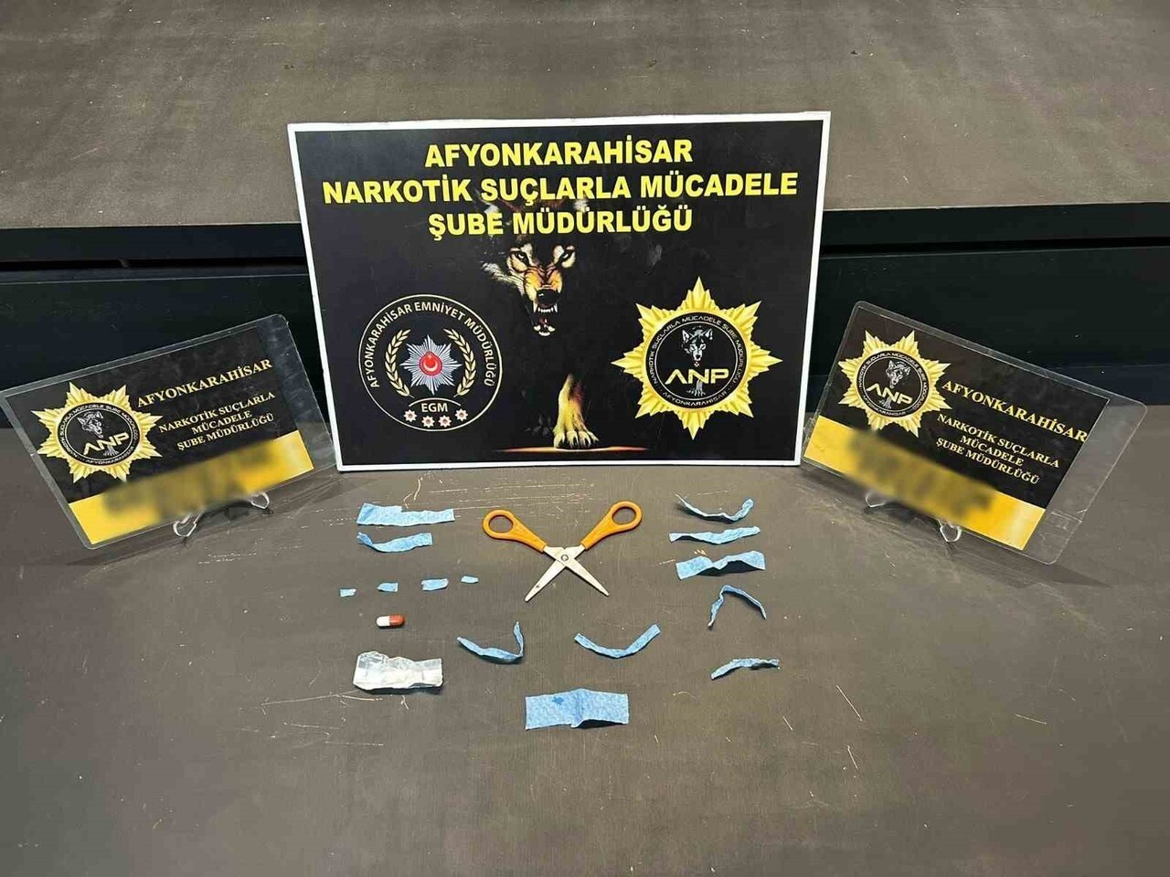 AFYONKARAHİSAR'DA POLİS TARAFINDAN TORBACI DİYE ADLANDIRILAN UYUŞTURUCU SATICILARINA YÖNELİK...