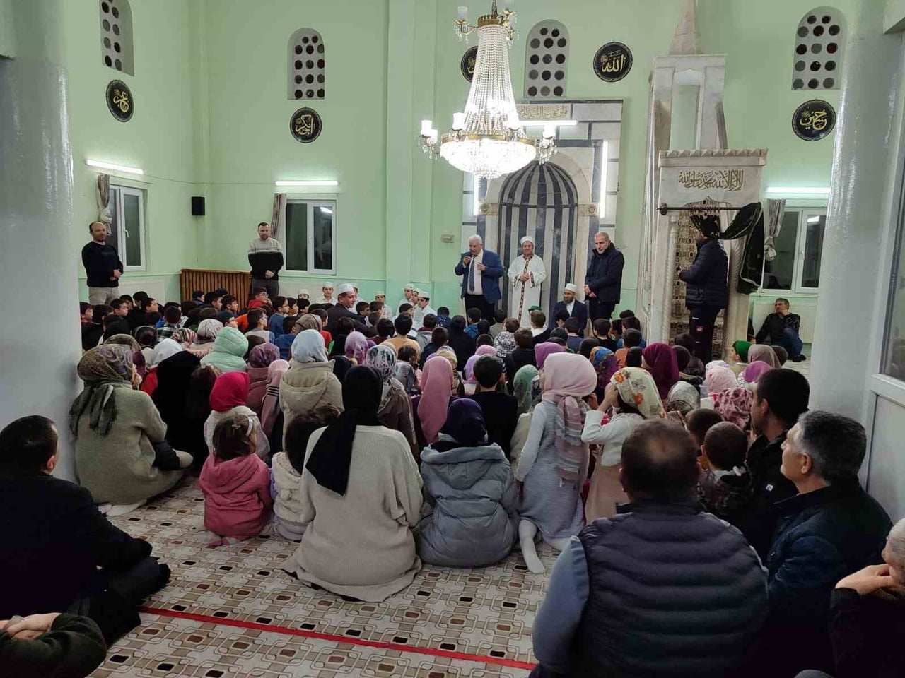 AFYONKARAHİSAR’IN ŞUHUT İLÇESİNDE, MÜFTÜLÜK VE İLÇE MİLLÎ EĞİTİM MÜDÜRLÜĞÜ İŞ BİRLİĞİNDE YÜRÜTÜLEN...