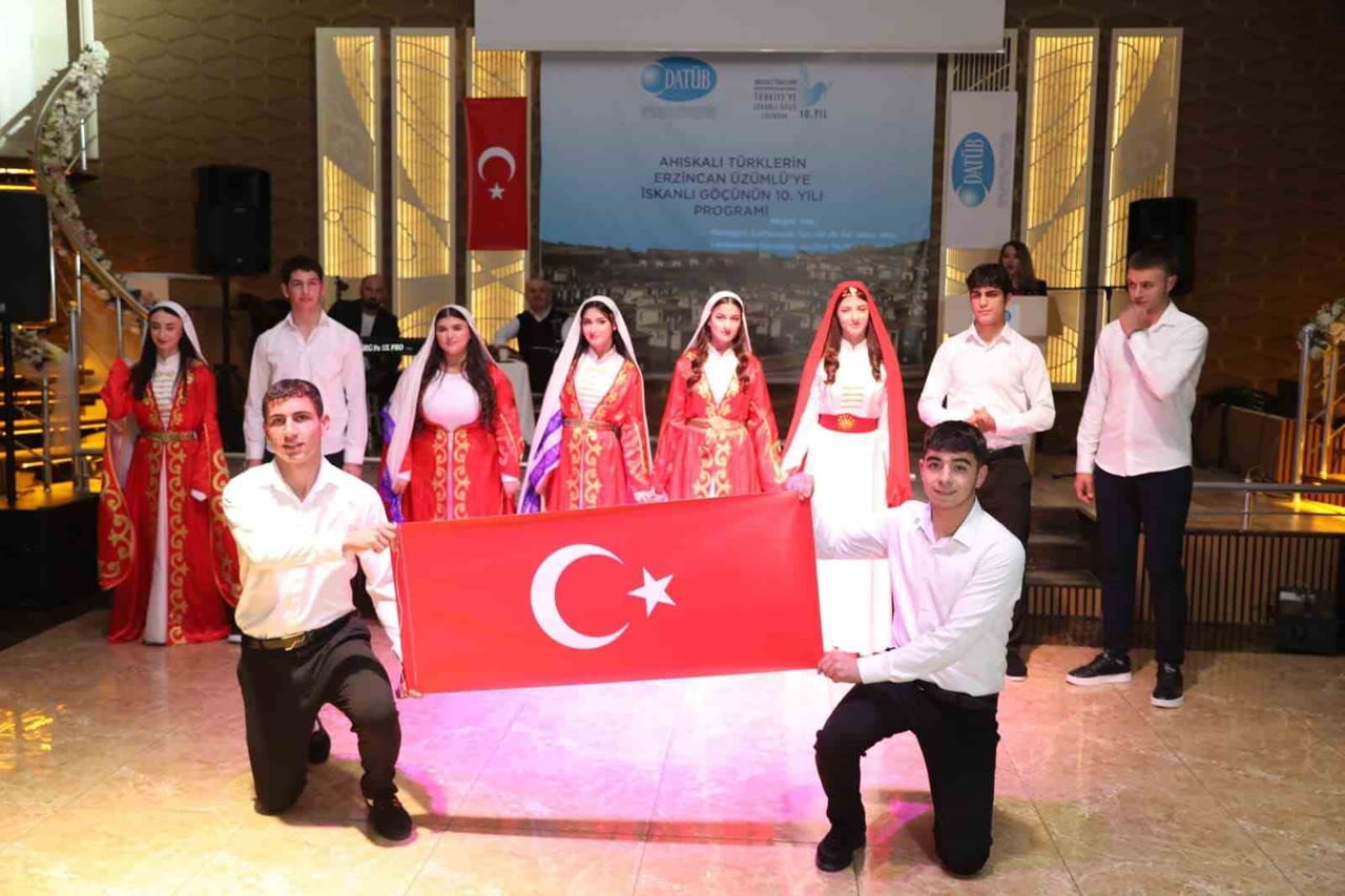 AHISKALI TÜRKLERİN ÜZÜMLÜ’YE İSKANLI GÖÇÜNÜN 10. YILI KUTLANDI