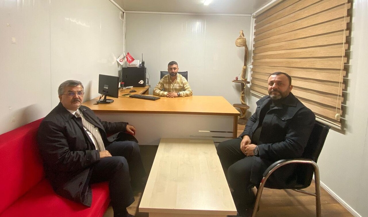 AK PARTİ ADIYAMAN İL BAŞKANI EKREM ÇADIR İLE İL BAŞKAN YARDIMCISI ENGİN TOKLU, İHLAS HABER AJANSI...