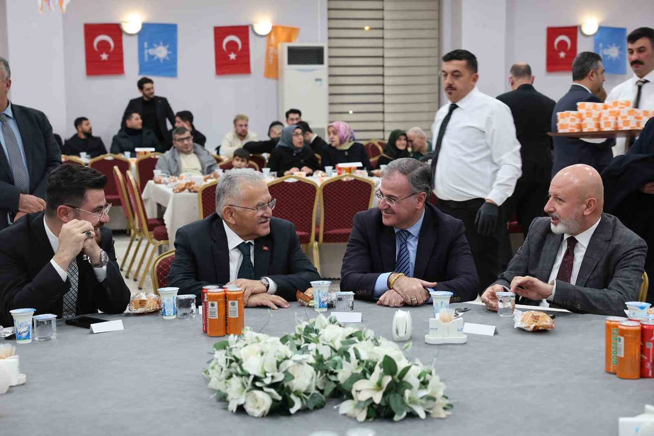 AK PARTİ HACILAR İLÇE BAŞKANLIĞI TARAFINDAN DÜZENLENEN 'AHDE VEFA' GECESİNDE, TEŞKİLAT MENSUPLARI...
