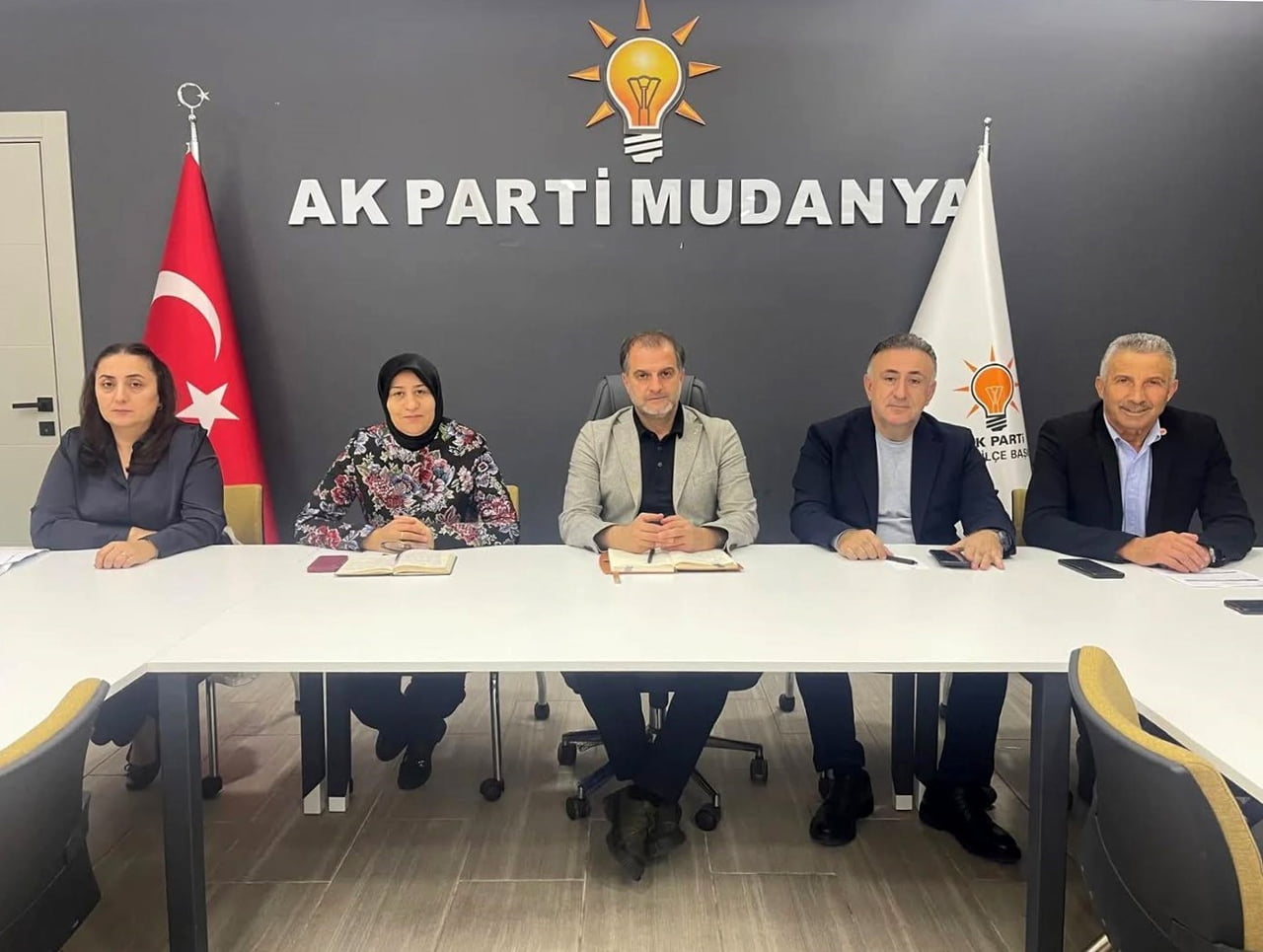 AK PARTİ MUDANYA İLÇE BAŞKANI ARİF BAYRAK AÇIKLAMA YAPTI