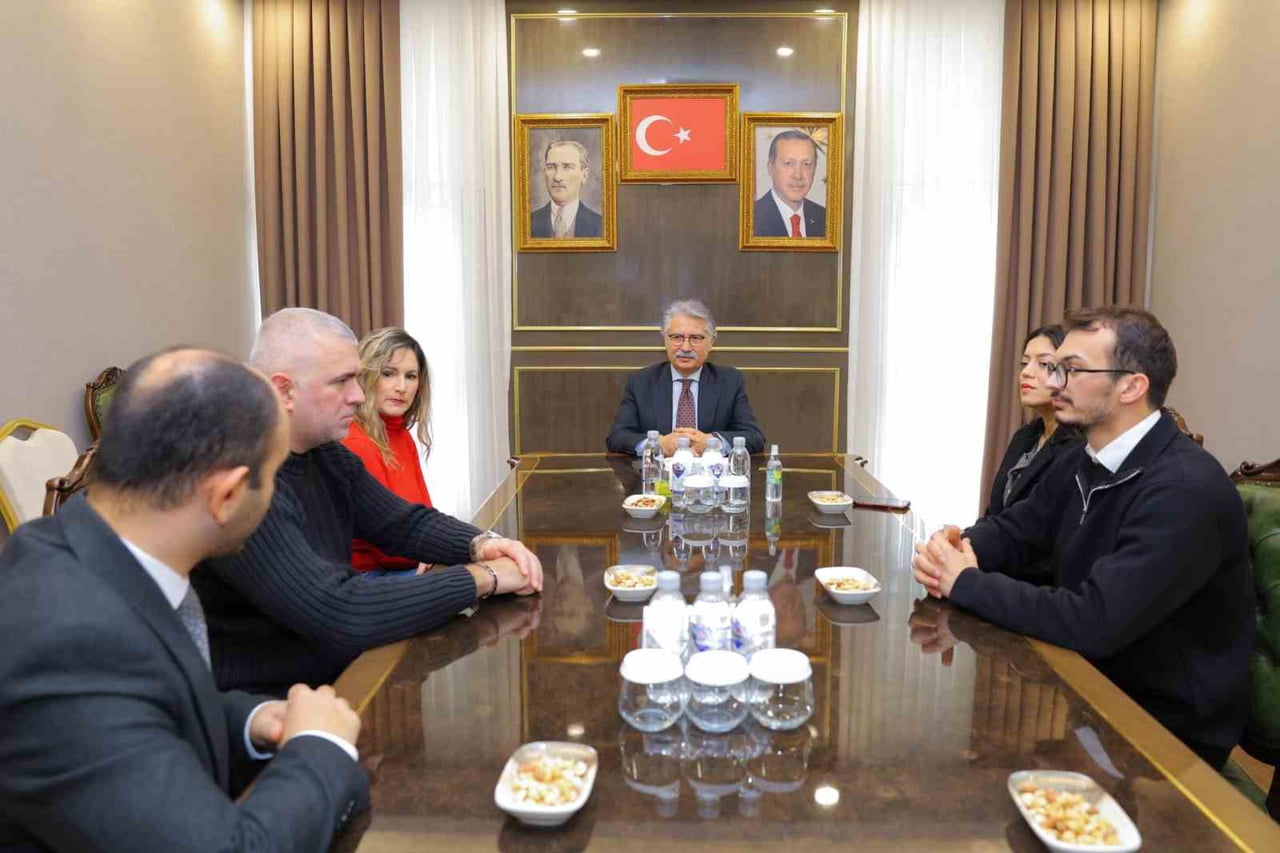 AKILLI ŞEHİR VİZYONUNDA GENÇLERİN SÖZ SAHİBİ OLMASINI HEDEFLEYEN “YOUTH4SMARTCİTİES- AKILLI...