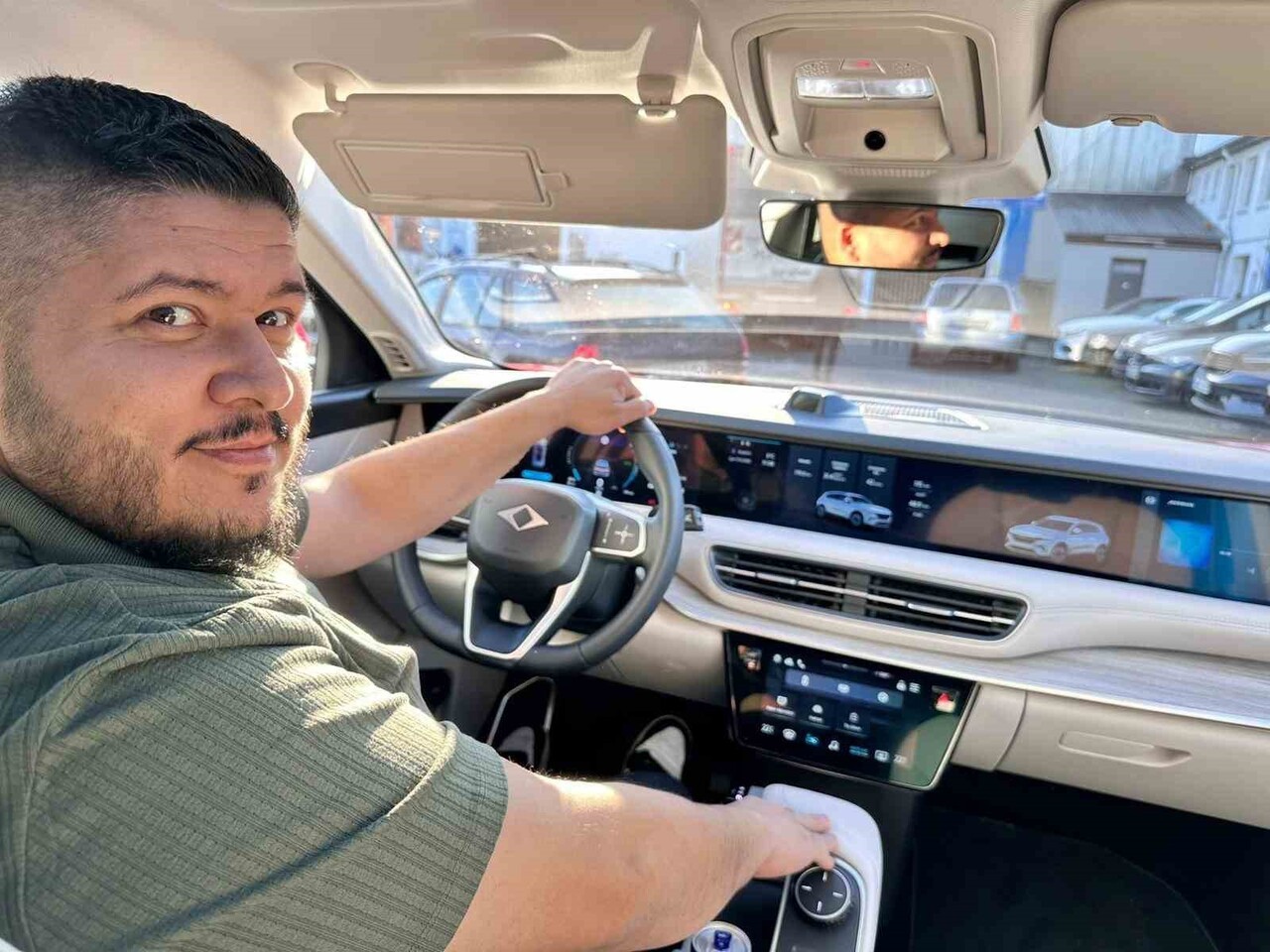 ALMANYA'DA YAŞAYAN HATAYLI İBRAHİM TÜMKAYA, TÜRKİYE'NİN YERLİ VE MİLLİ OTOMOBİLİ TOGG T10X'İ...