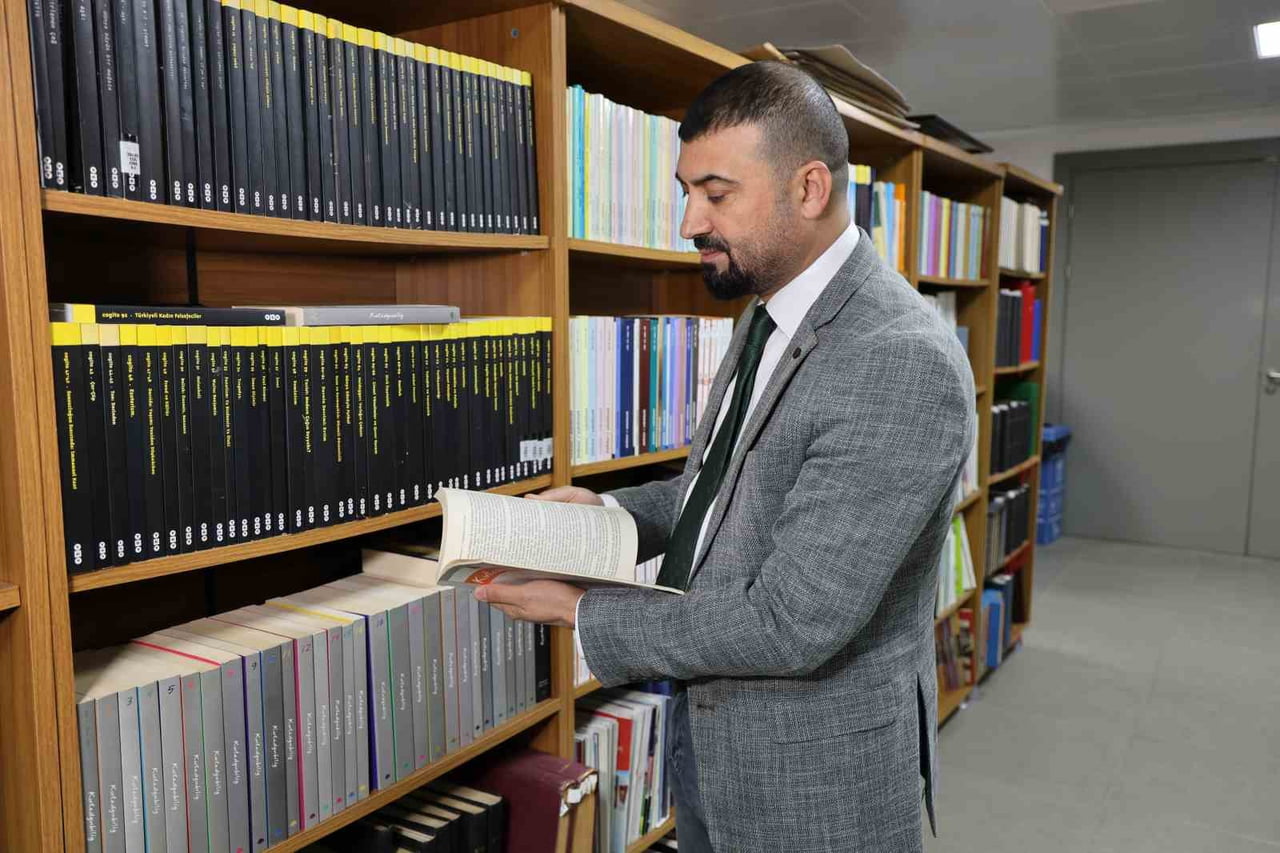 ALPARSLAN TÜRKEŞ BİLİM VE TEKNOLOJİ ÜNİVERSİTESİ'NDEN DOÇ. DR. BERAT AKINCI