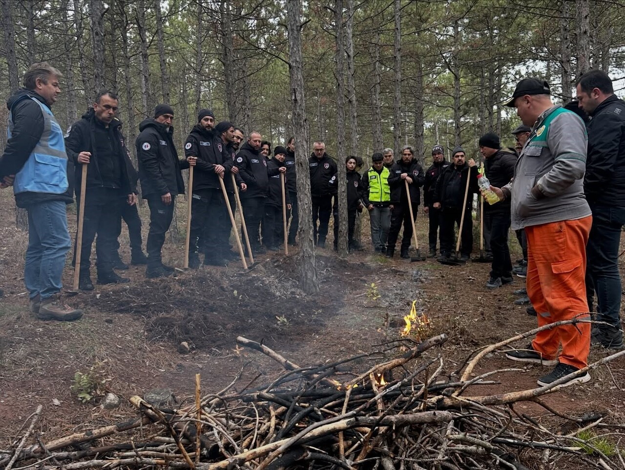 ANADOLU ÜNİVERSİTESİ ARAMA VE KURTARMA (AUSAR) EKİBİ, ESKİŞEHİR ORMAN BÖLGE MÜDÜRLÜĞÜNE BAĞLI...